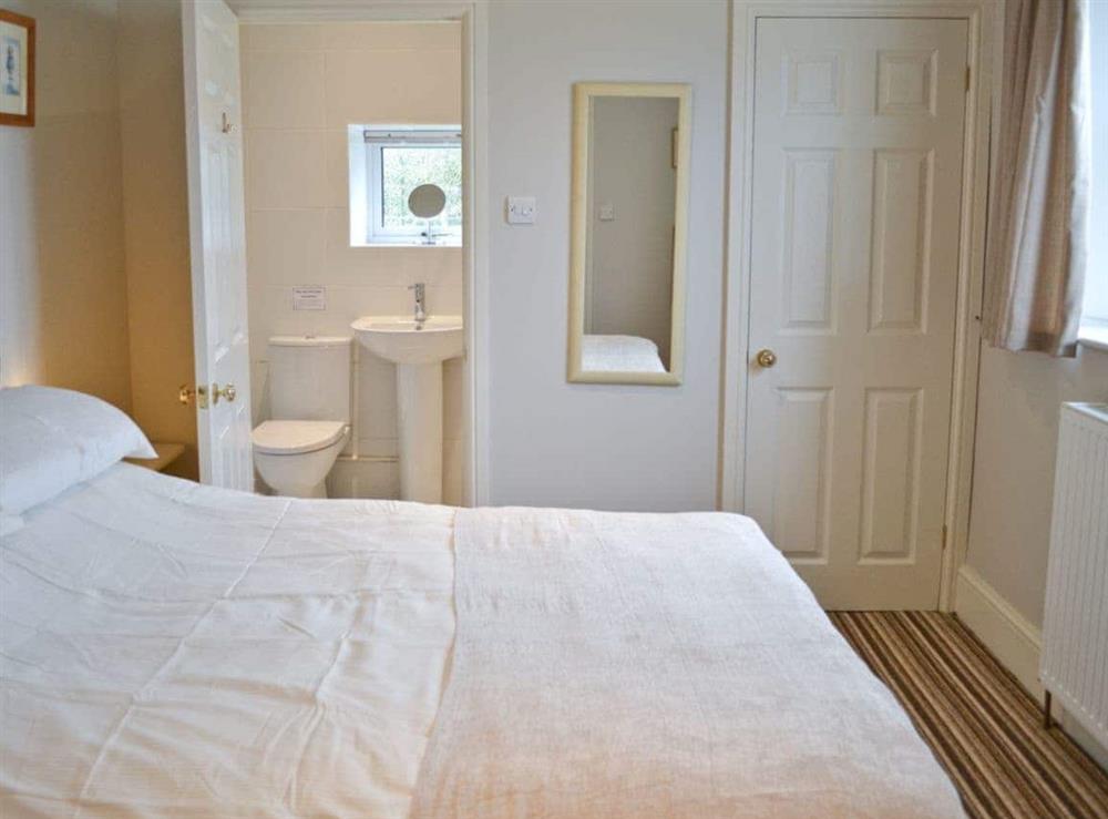 Double bedroom (photo 4) at Dunley Farmhouse in Bovey Tracey, near Newton Abbot, Devon
