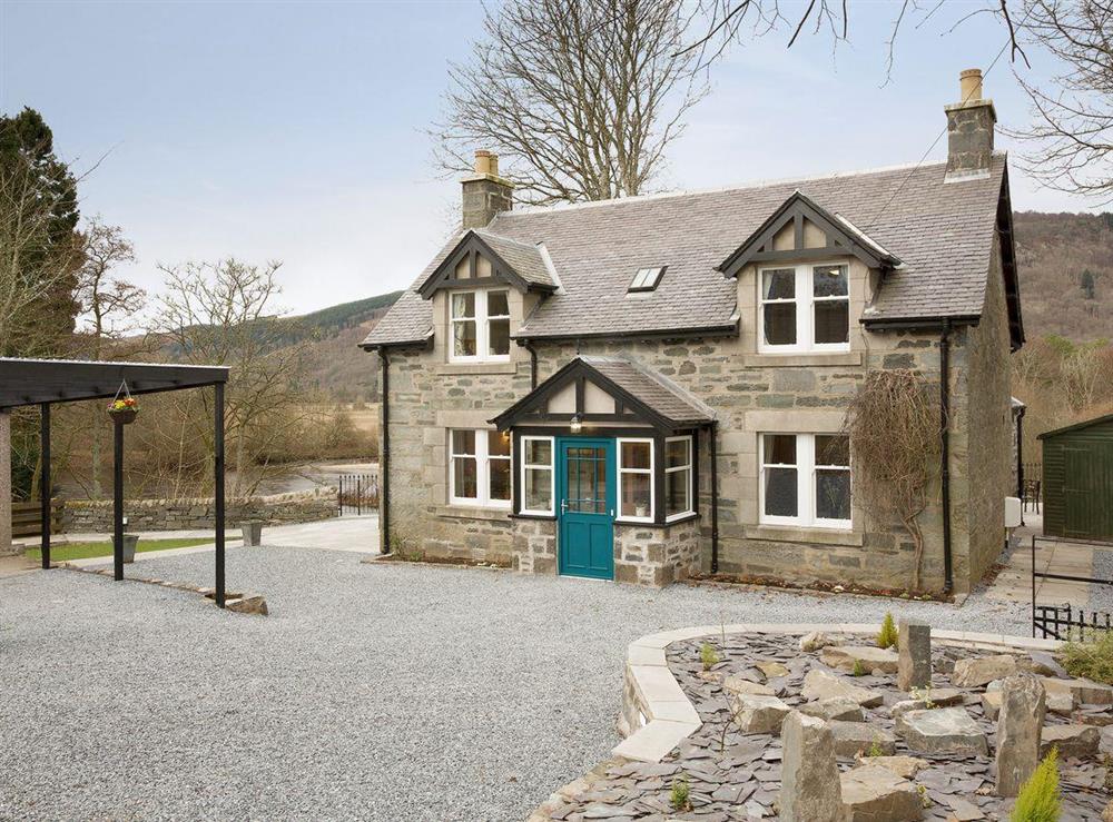 Photos of Dunolly Cottage, Aberfeldy, near Pitlochry, Perthshire, Scotland