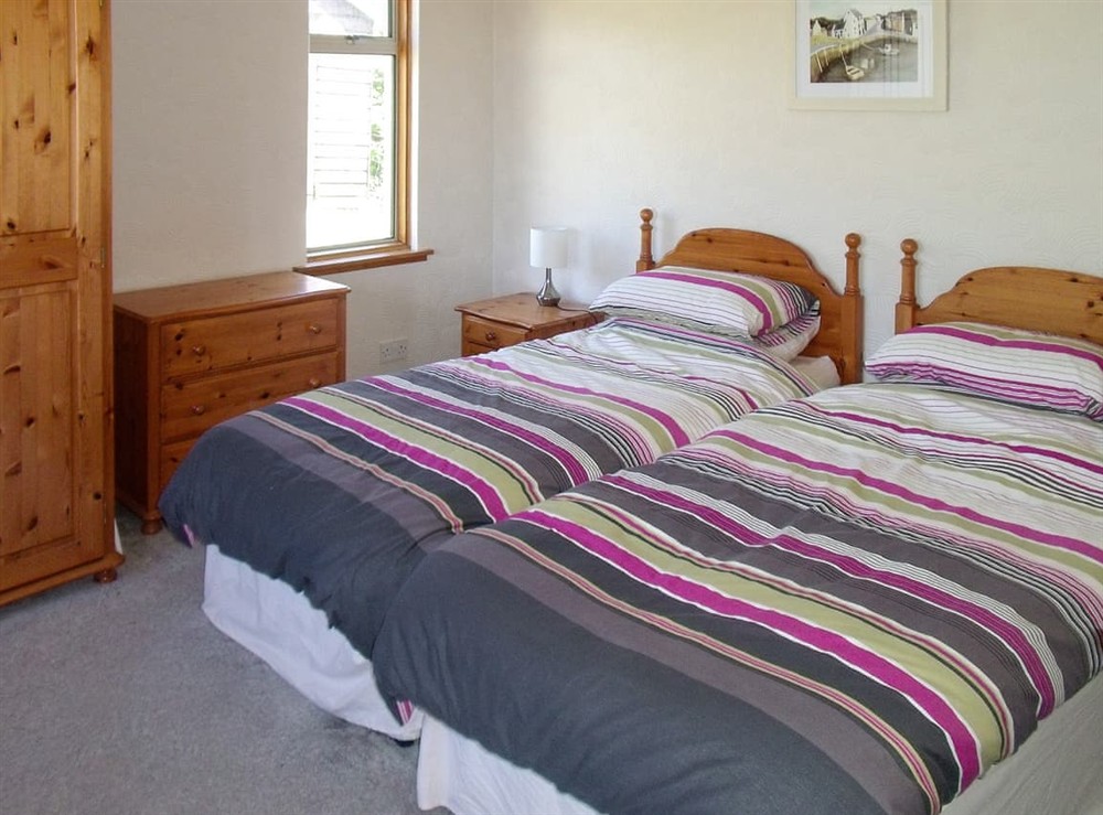 Twin bedroom