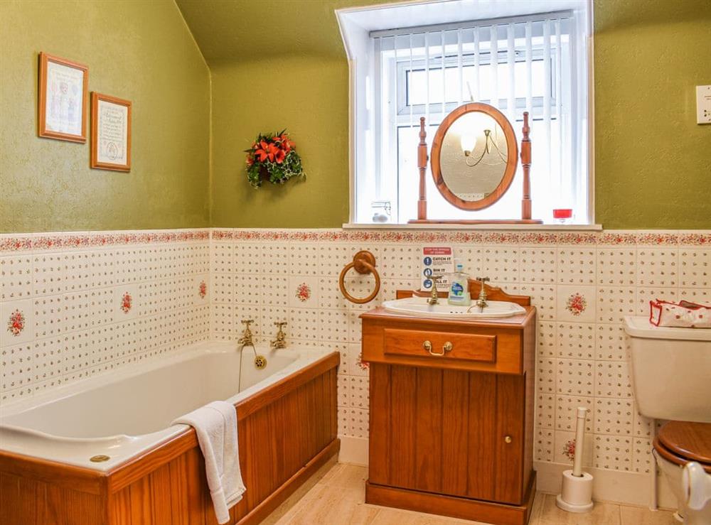 Bathroom at Dunroy House in Banff, Aberdeenshire