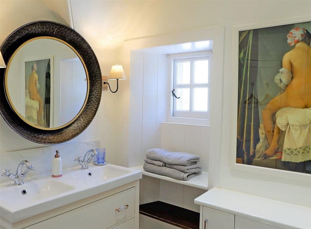 Bathroom (photo 2) at Dunskey Estate Apartment, 