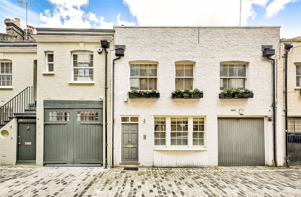 Dunstable Mews at Dunstable Mews in London, London