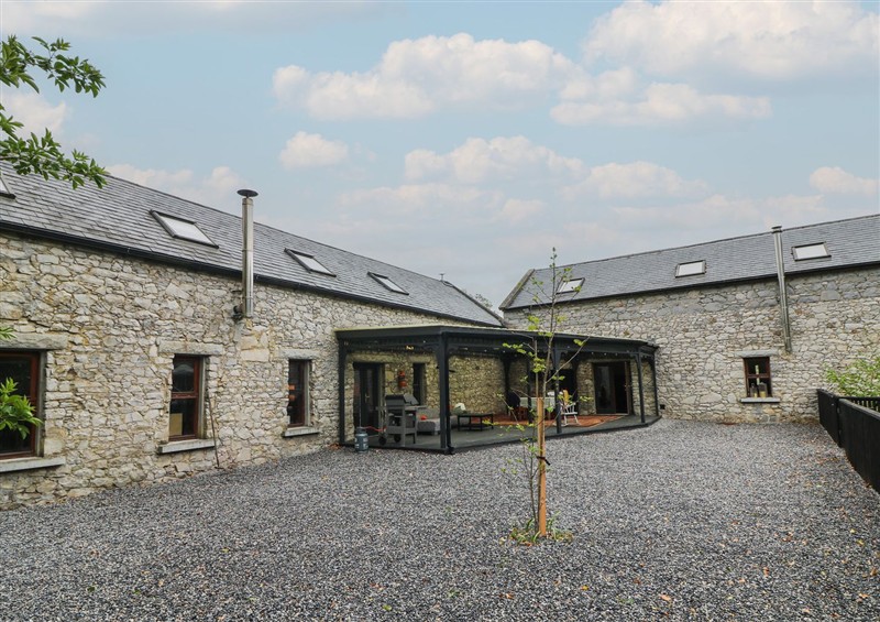 Outside at Dunville Lodge, Rhode