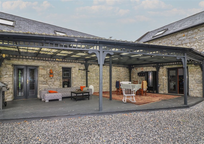 The setting of Dunville Lodge at Dunville Lodge, Rhode