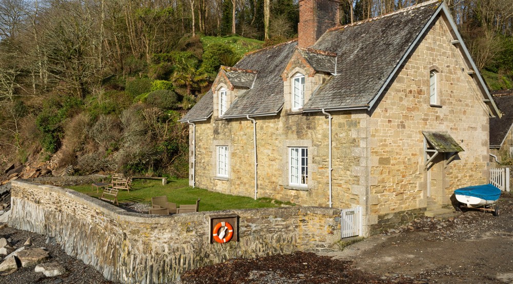 The exterior of Durgan Quay and Beach Cottages, Cornwall at Durgan Old School House in Falmouth, Cornwall