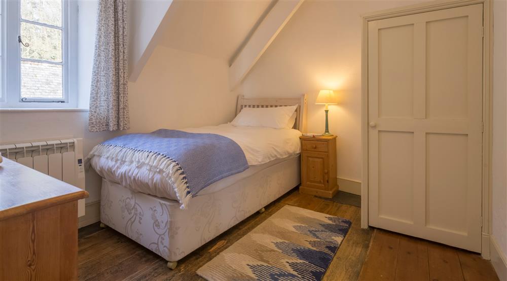 The single bedroom at Durgan Quay Cottage in Falmouth, Cornwall
