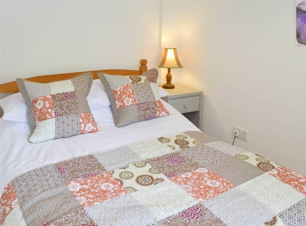 Relaxing double bedroomu0009 at Duvale Barn, 