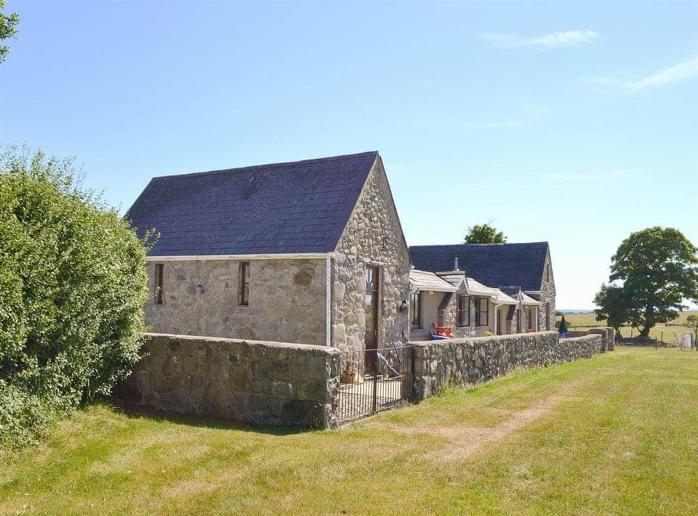 Attractive rural holiday cottage