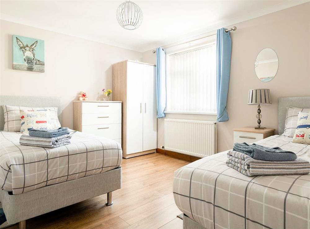 Well presented twin bedroom at Dylmor in Benllech , North Wales, Gwynedd