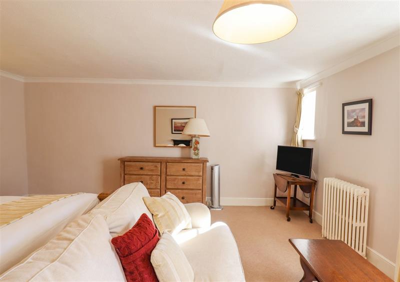 Relax in the living area at Early Mist Cottage, Haytor near Ilsington