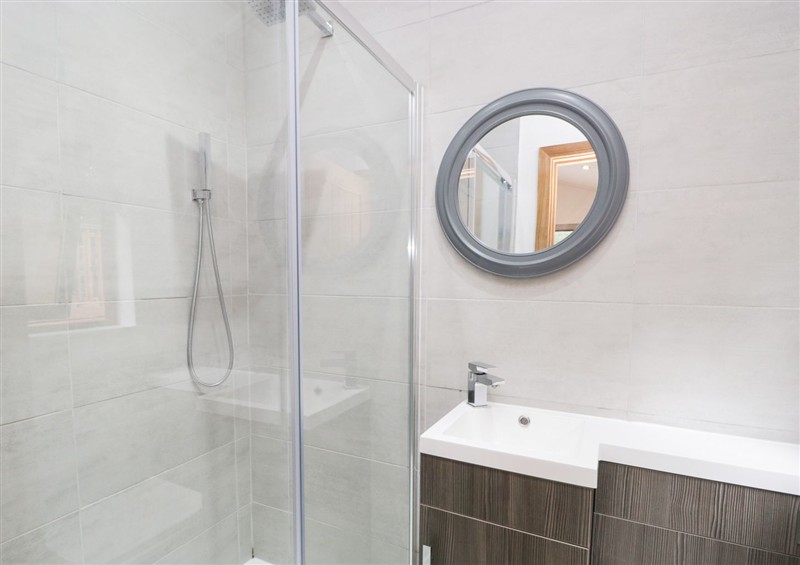 Bathroom at Easedale Lodge, Waterside Wood 2
