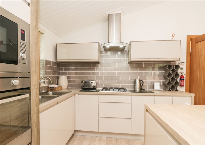 Kitchen at Easedale Lodge, Waterside Wood 2
