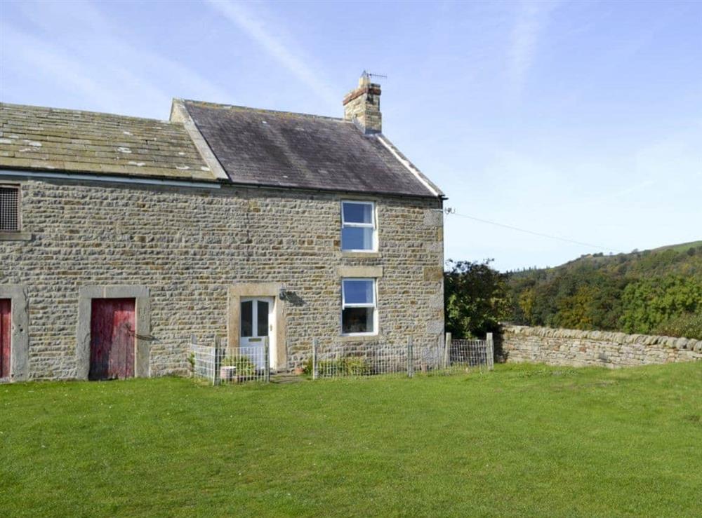 Welcoming and spacious farmhouse at East Bridge End Farm in Frosterley, near Stanhope, Durham