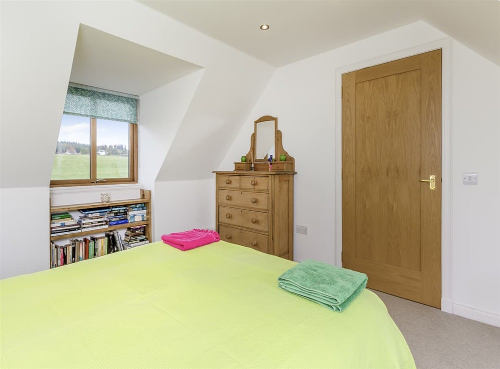 Double bedroom (photo 2) at East Cottage in Cawdor, Morayshire