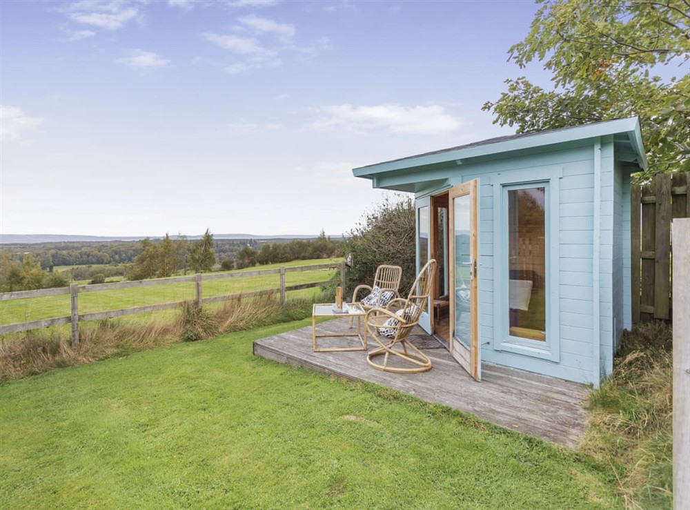 Sitting-out-area (photo 3) at East Cottage in Cawdor, Morayshire