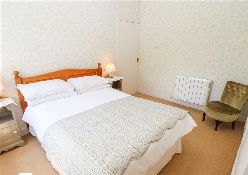 A bedroom in East Farm Cottage at East Farm Cottage, Buslingthorpe near Market Rasen and Mablethorpe