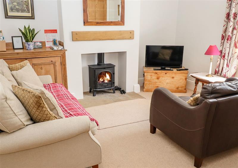 Enjoy the living room at East Farm Cottage, Buslingthorpe near Market Rasen and Mablethorpe