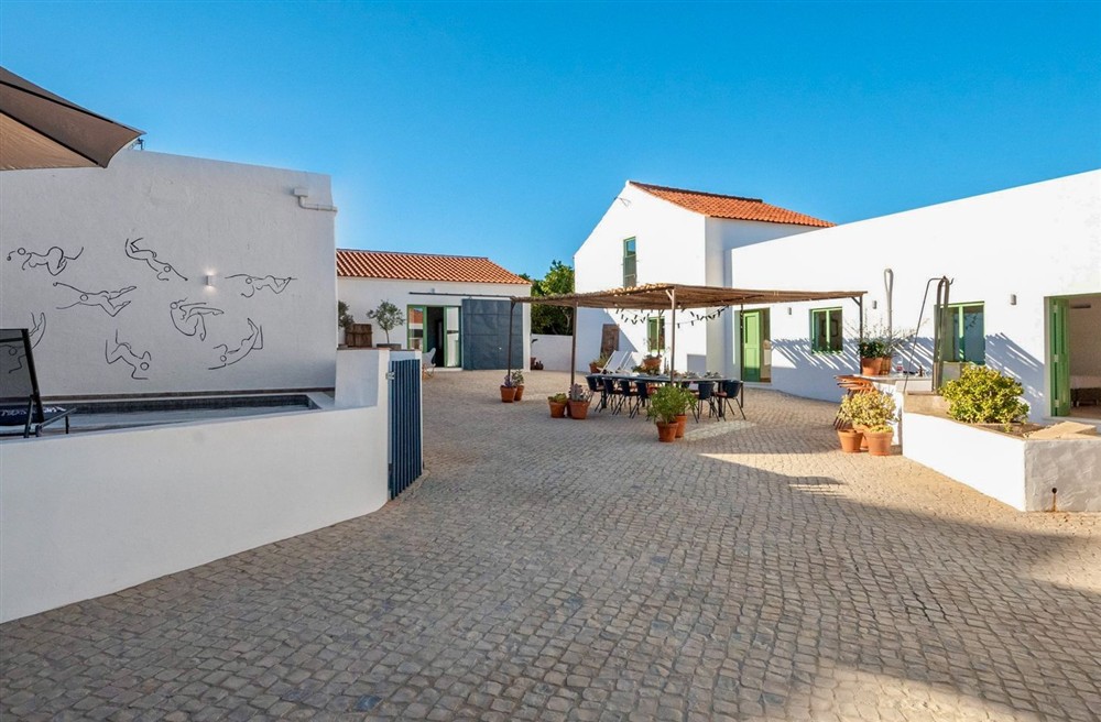 East Wind Villa
