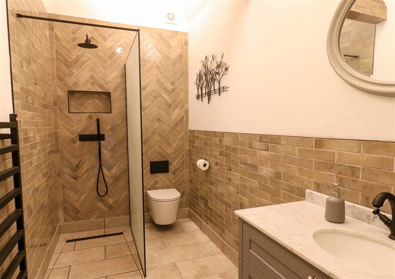 Bathroom (photo 2) at Eastfield Farm, Mickleton