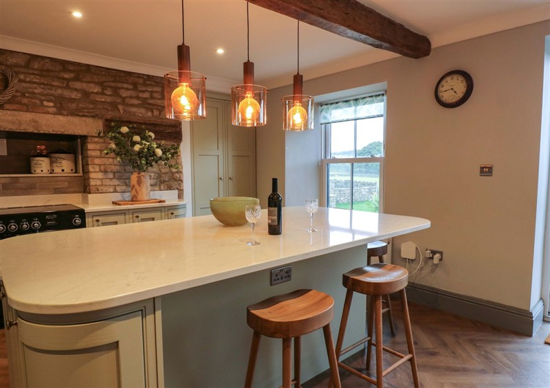 Kitchen (photo 2) at Eastfield Farm, Mickleton