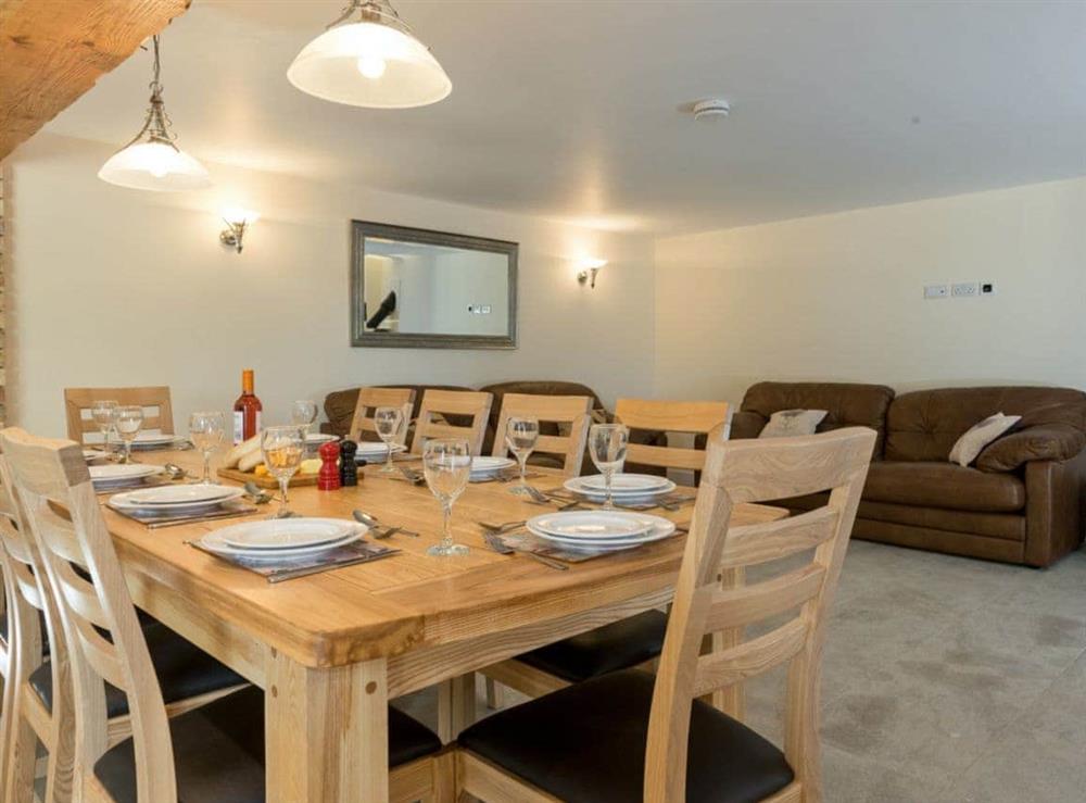Open plan living/dining room/kitchen (photo 4) at Eastlands Barn in East Barkwith, near Market Rasen, Lincolnshire