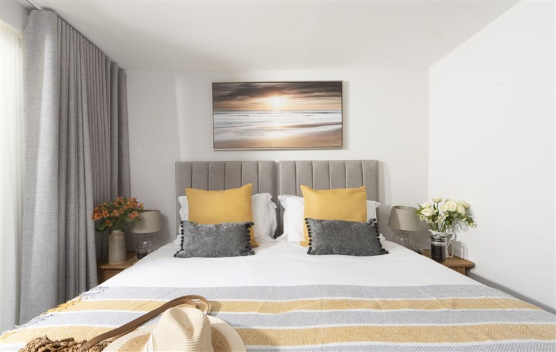 This is a bedroom at Ebbtide, Cornwall
