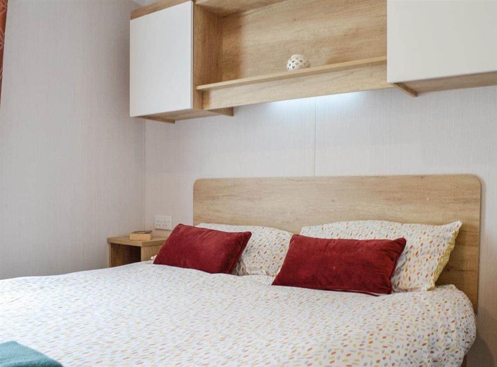 Double bedroom at Biarritz 2, 