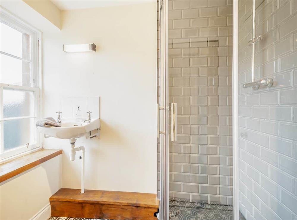 Shower room (photo 2) at Eckford House, 