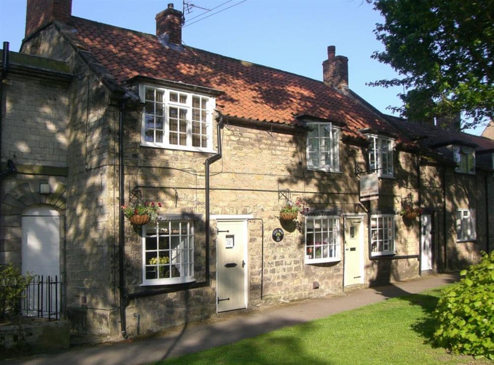 Charming grade II listed holiday cottage at Eden House Holiday Cottage in Pickering, North Yorkshire
