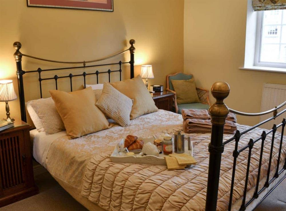 Double bedroom with en-suite at Eden House Holiday Cottage in Pickering, North Yorkshire