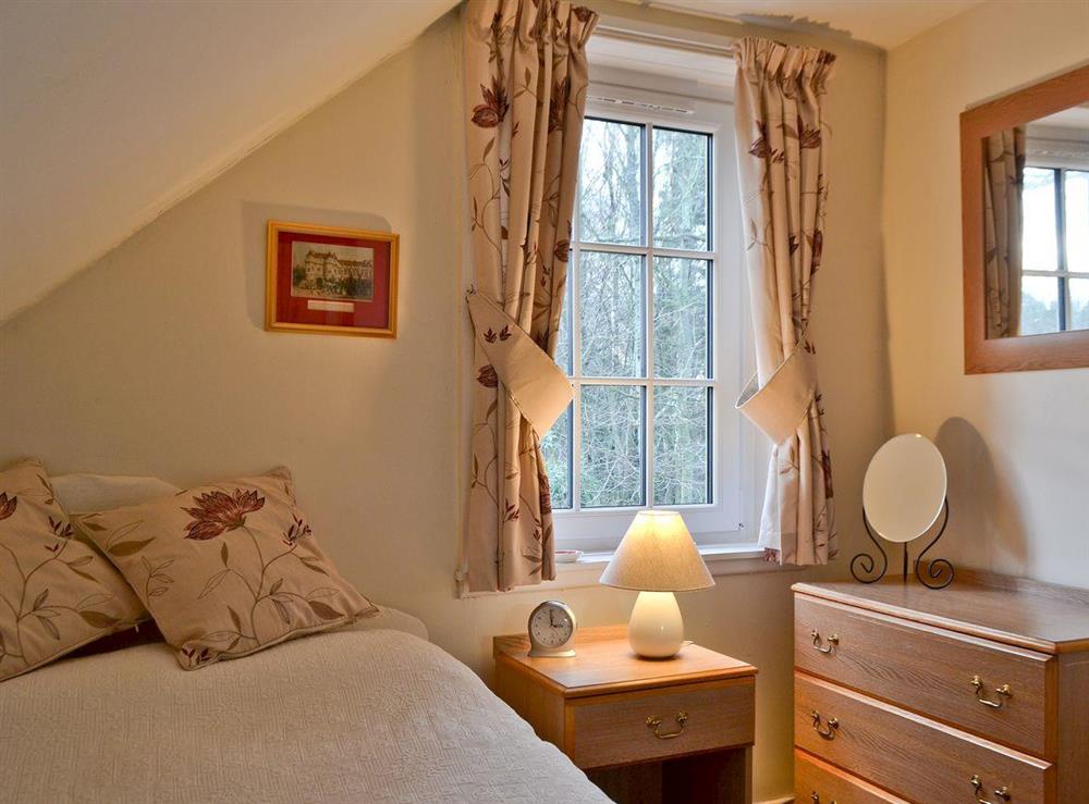 Cosy bedroom at Edenwoodend Cottage in Cupar, near St. Andrews, Fife
