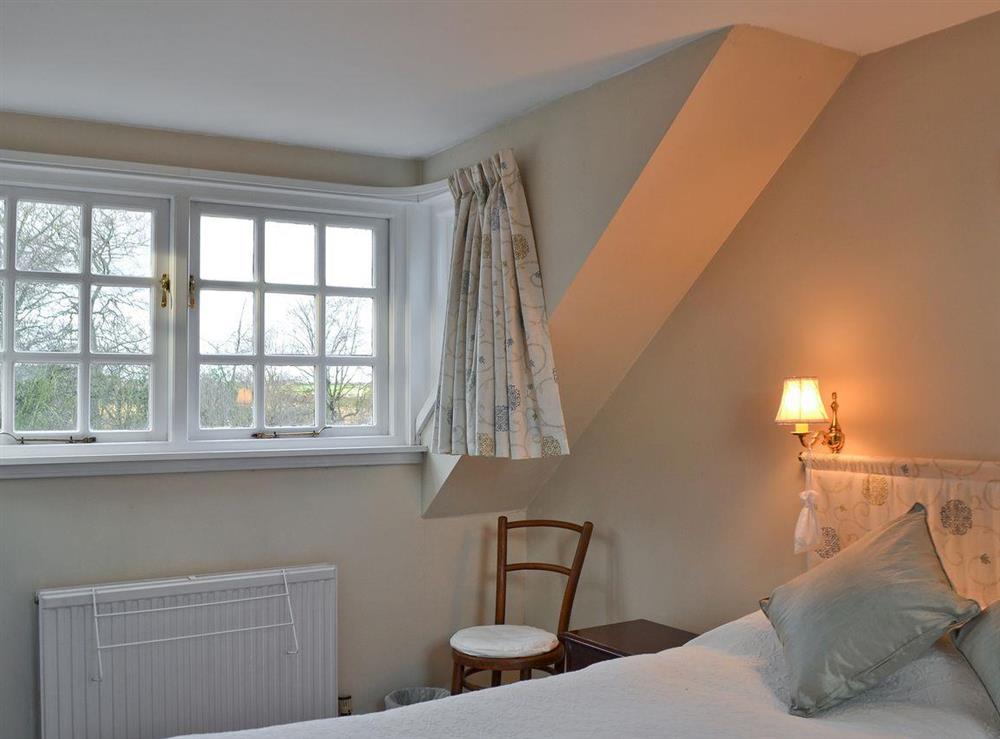 Double bedroom (photo 2) at Edenwoodend Cottage in Cupar, near St. Andrews, Fife