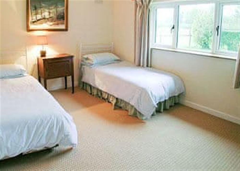 Twin bedroom at Edgecoombe in Salisbury, Shaftesbury, Dorset