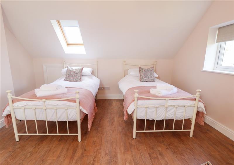 A bedroom in Eggleston (photo 3) at Eggleston, Winestead near Withernsea