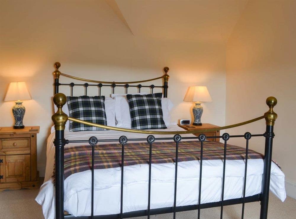 Lovely and inviting double bedroom at Einich in Newtonmore, near Aviemore, Inverness-Shire