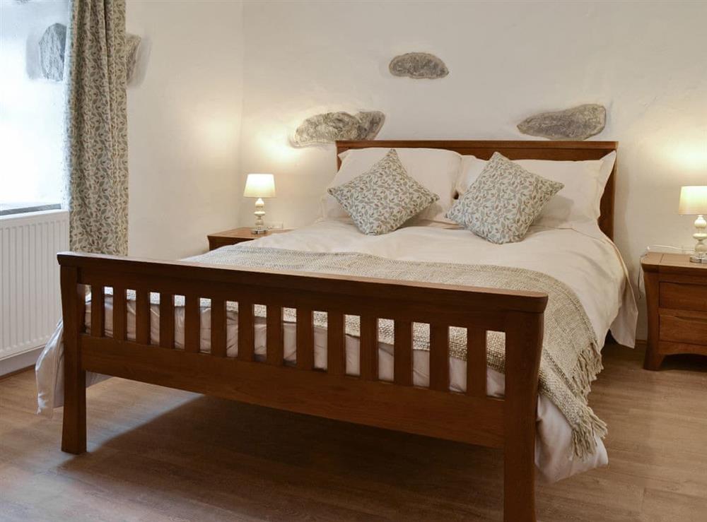 Comfortable second double bedroom at Eithinog Ganol in Penygroes, near Caernarfon, Gwynedd