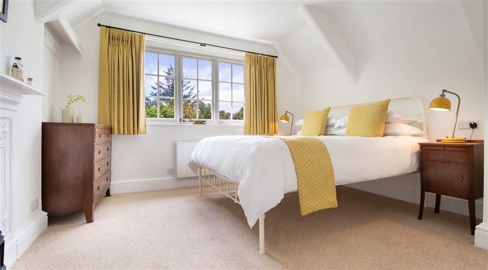 The double bedroom (photo 2) at Elbow Cottage in St Dominick, Cornwall