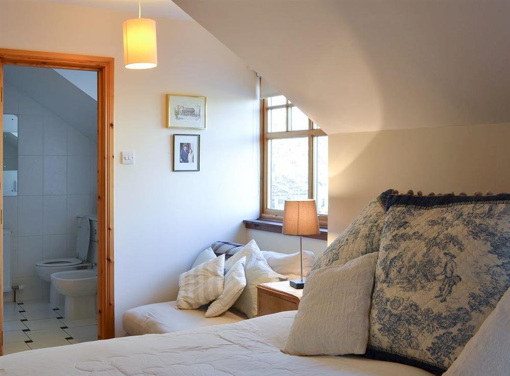 Double bedroom with en-suite at Eldoret in Inverness, Highlands, Inverness-Shire