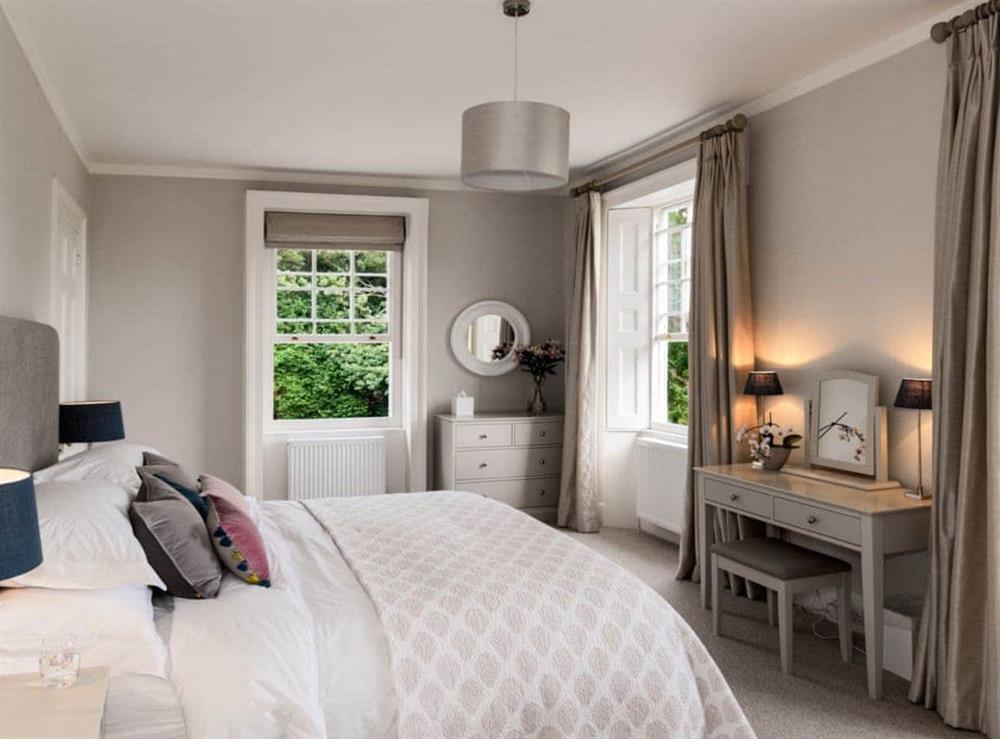 Double bedroom with en-suite shower at Eldred House in Layer-de-la-Haye, near Colchester, Essex