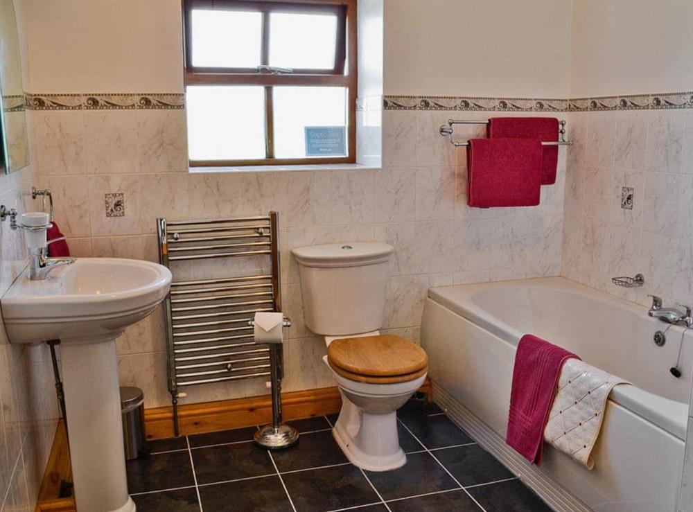 Bathroom at Elidir Cottage in Bontnewydd, Caernarfon., Gwynedd