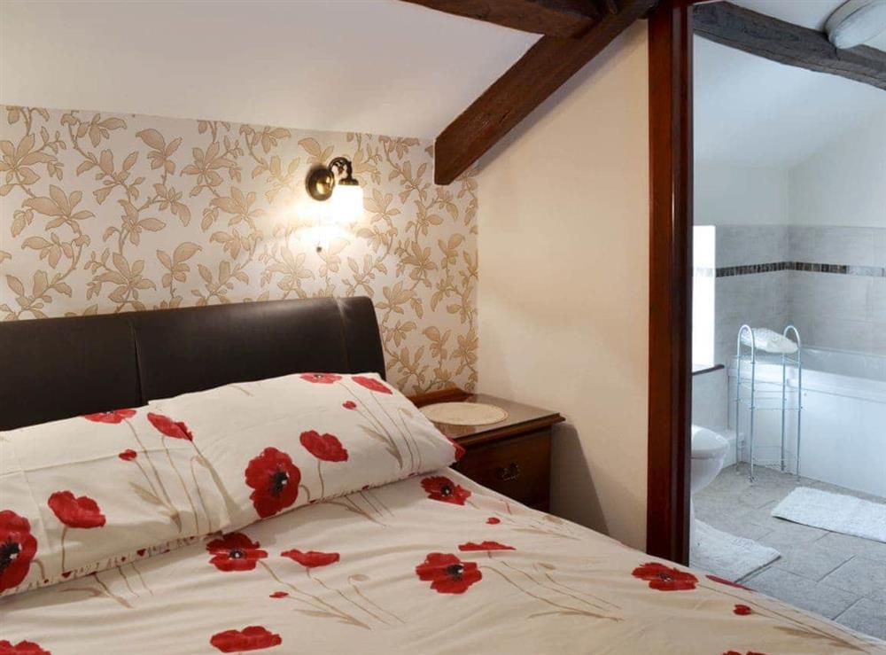 Comfortable and romantic double bedroom at Batty Barn, 