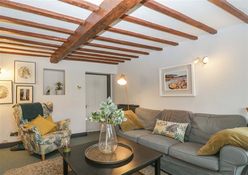 The living room (photo 2) at Elm Cottage, Moreton-In-Marsh
