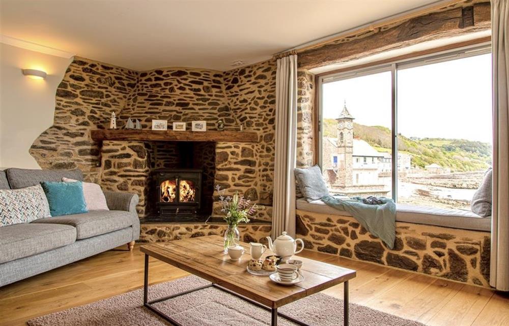 Comfortable living at Emelle in Cawsand