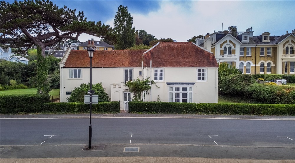 The exterior of Rosetta Cottage and East Rosetta Cottage, Isle of Wight at Emley Farmhouse in Godalming, Surrey
