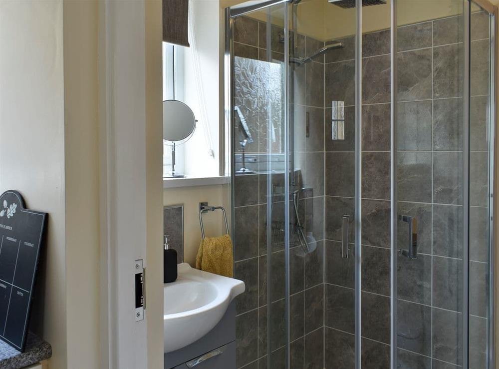Shower room at End Cottage in Alnwick, Northumberland