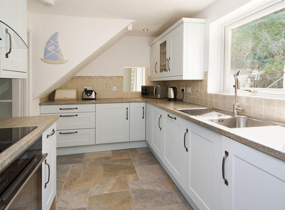 Comprehensively equipped fitted kitchen at End House in Coronation/Forster, Devon