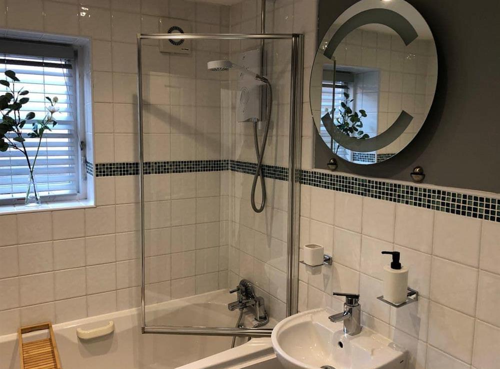 Bathroom at Endeavour Cottage in Whitby, North Yorkshire