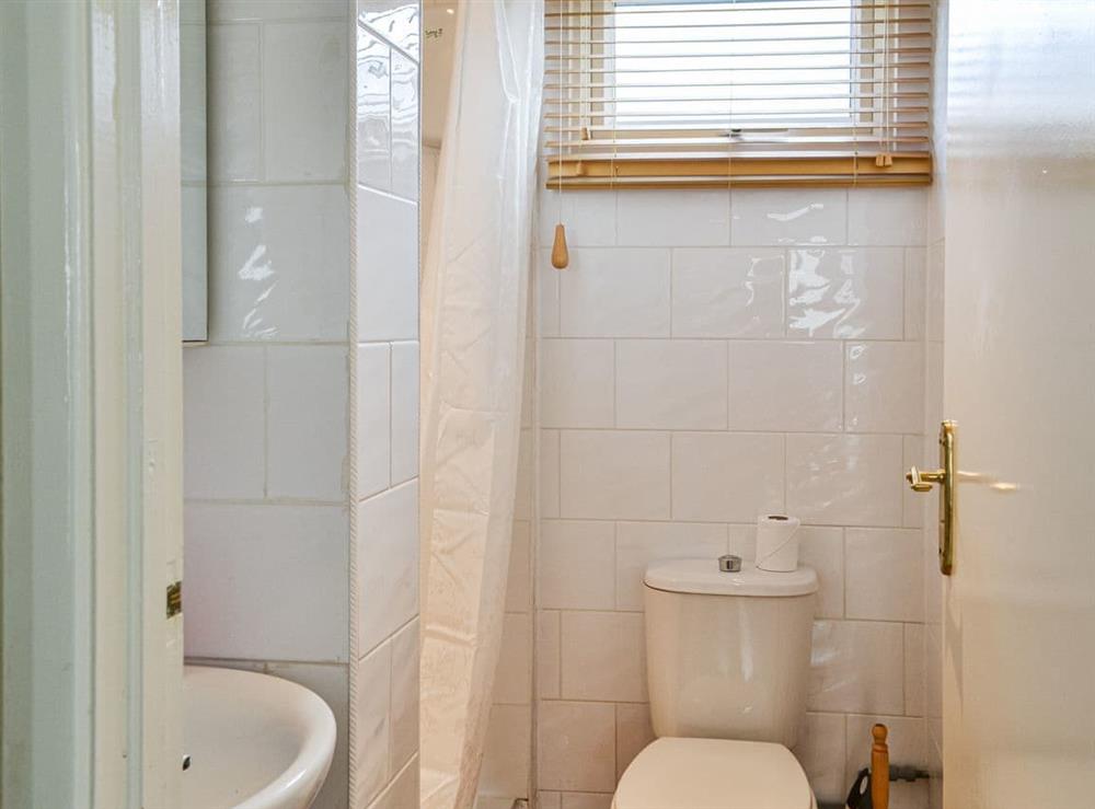 Bathroom at Enjoy Your Stay Cottage in Bridlington, North Humberside