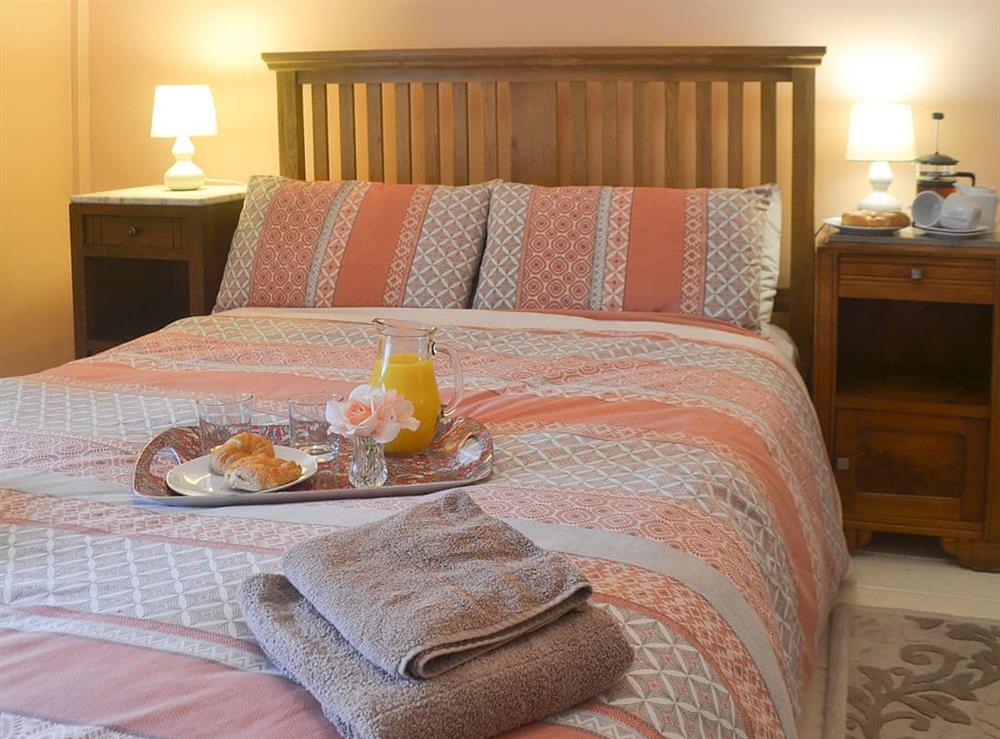 Lovely and relaxing double bedded room at Enlli in Llanuwchllyn, near Bala, Gwynedd