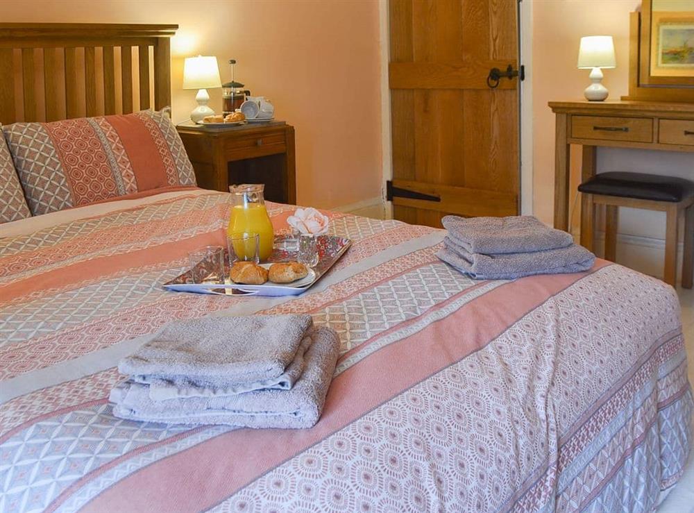 Welcoming double bedroom at Enlli in Llanuwchllyn, near Bala, Gwynedd